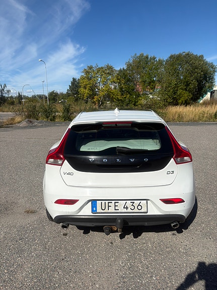 Volvo V40 3 of 6