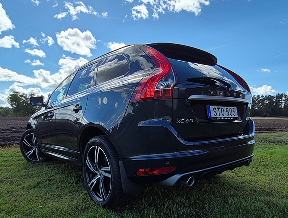 Volvo XC60 3 of 4
