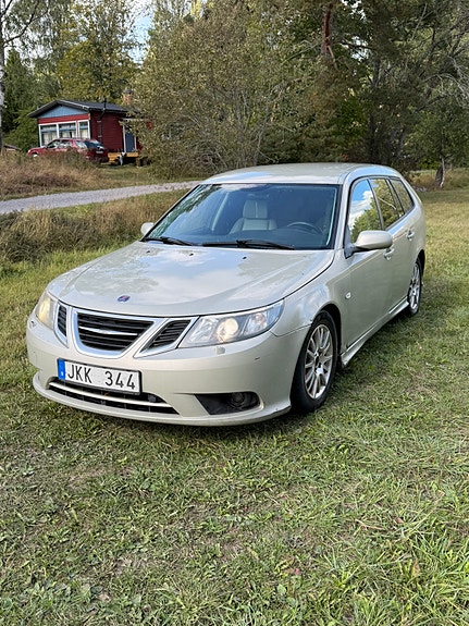 Saab 9-3 4 of 7