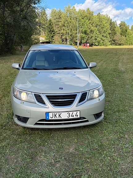 Saab 9-3 2 of 7