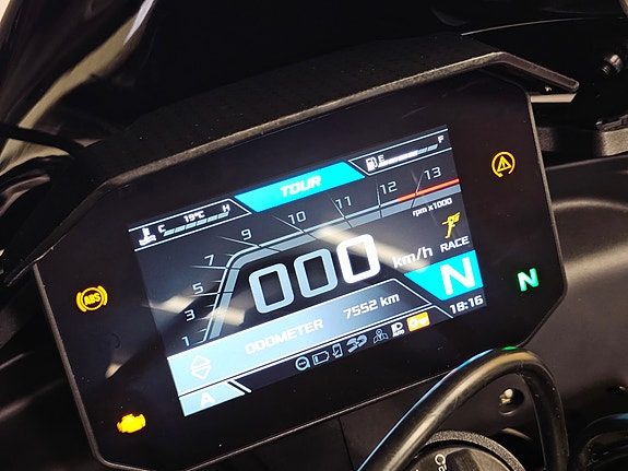 Aprilia TOUNO V4 8 of 8