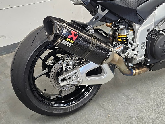 Aprilia TOUNO V4 6 of 8