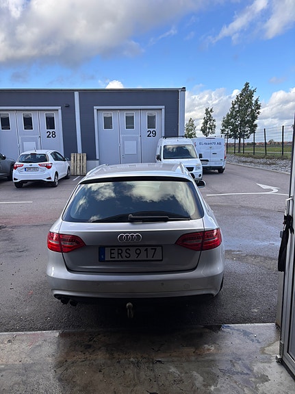 Audi A4 4 of 6