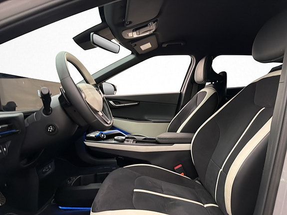 Kia EV6 14 of 30