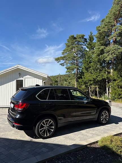BMW X5 4 of 6