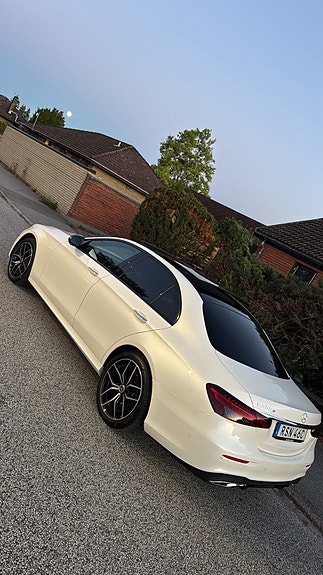 Mercedes-Benz E300 e 5 of 22
