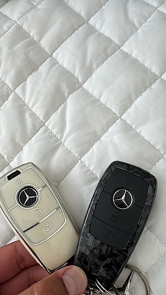 Mercedes-Benz E300 e 22 of 22