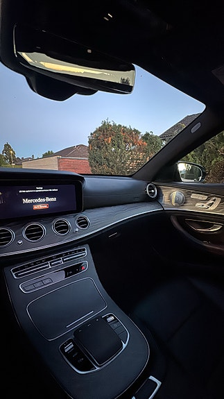 Mercedes-Benz E300 e 10 of 22