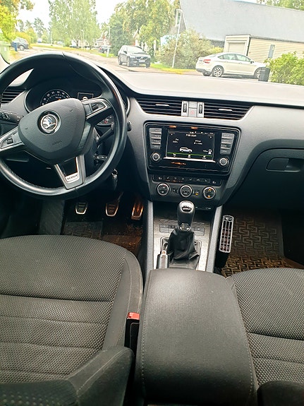 Skoda Octavia Scout 10 of 10