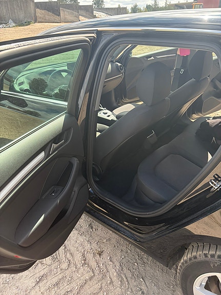 Audi A3 8 of 12