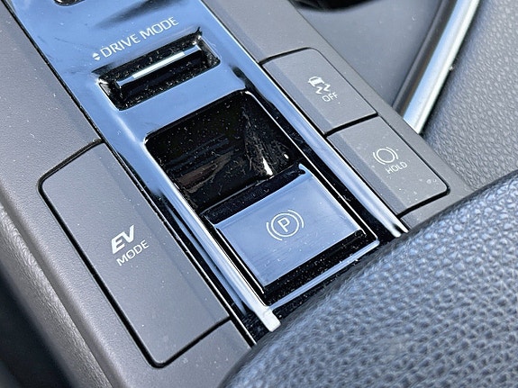 Toyota C-HR 25 of 30