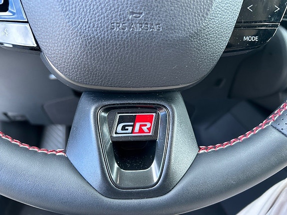 Toyota C-HR 19 of 30