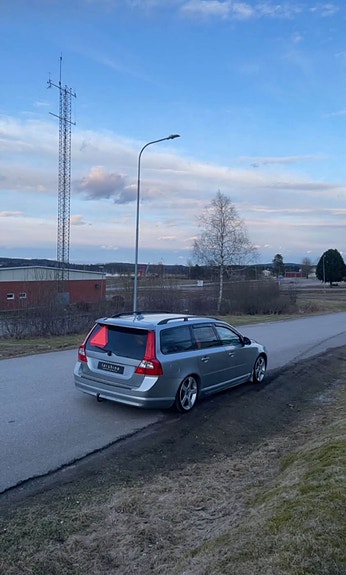 Volvo V70 4 of 9