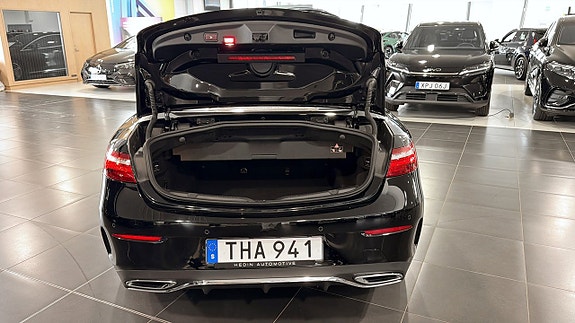 Mercedes-Benz E220 6 of 9