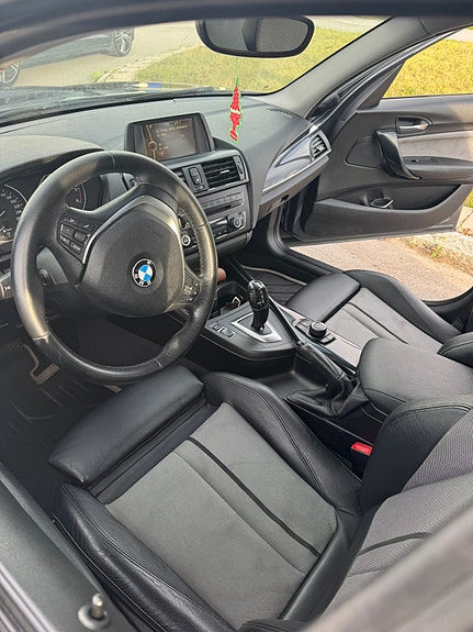 BMW 118d 4 of 6