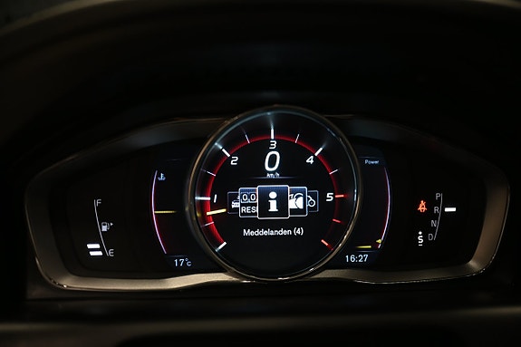 Volvo XC60 17 of 29