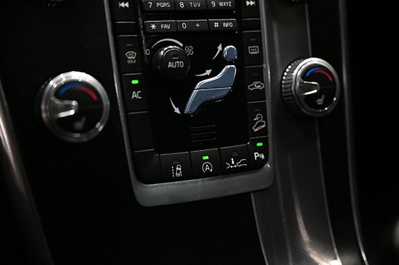Volvo XC60 13 of 29
