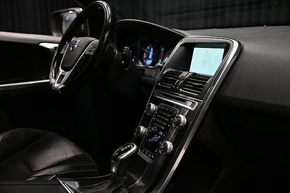 Volvo XC60 26 of 29