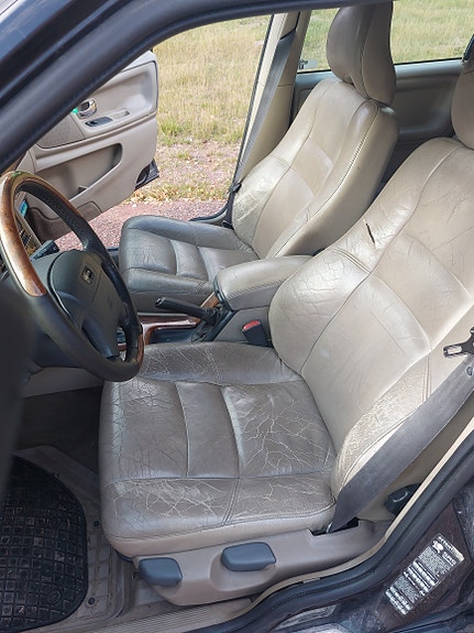 Volvo V70 6 of 13