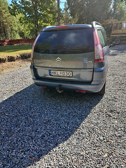 Citroen Grand C4 Picasso 3 of 5