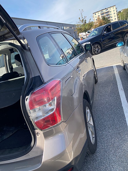 Subaru Forester 3 of 4