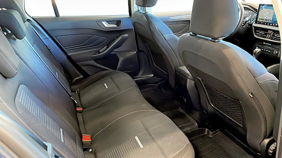 Ford Focus 5 of 12