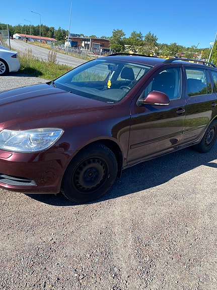 Skoda Octavia 3 of 3