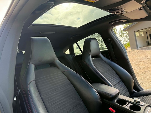 Mercedes-Benz CLA220 d 6 of 8
