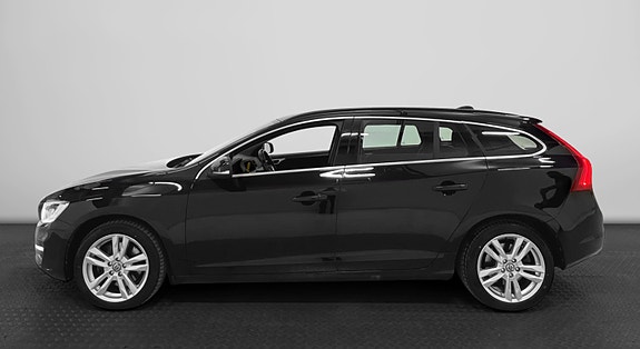 Volvo V60 5 of 24