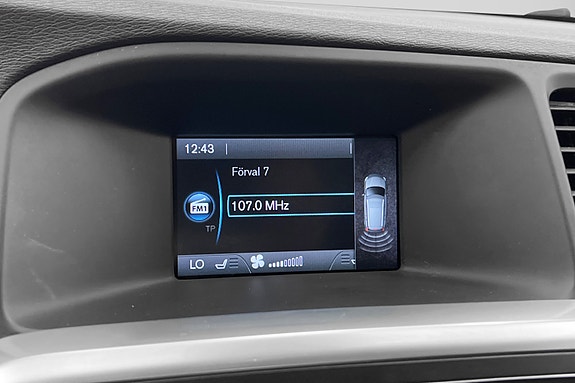 Volvo V60 15 of 24