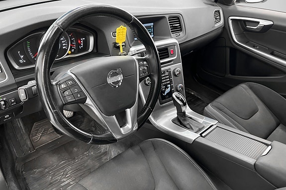 Volvo V60 12 of 24