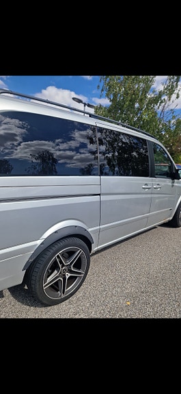 Mercedes-Benz Viano 3 of 10