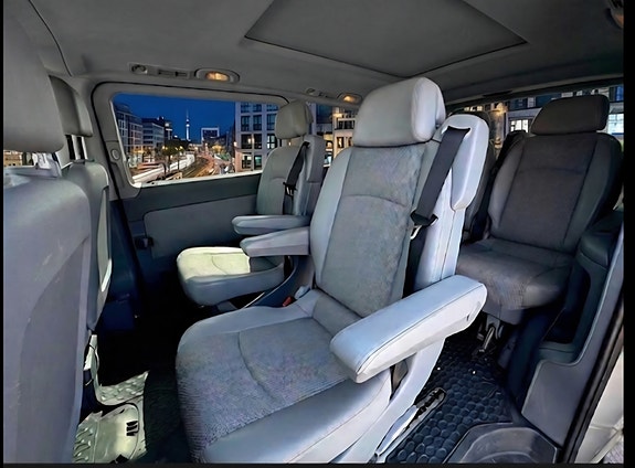 Mercedes-Benz Viano 5 of 10
