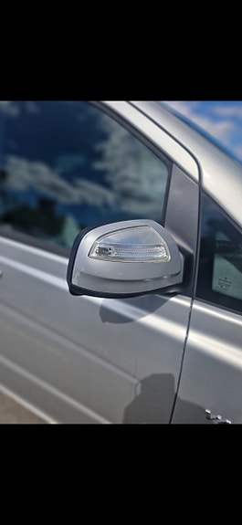 Mercedes-Benz Viano 9 of 10
