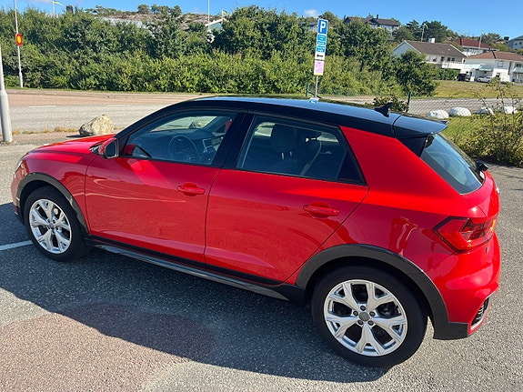 Audi A1 3 of 5