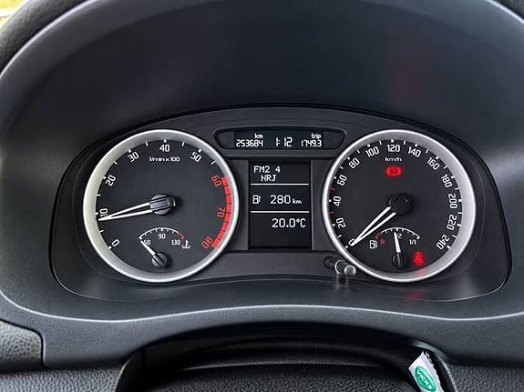 Skoda Fabia 11 of 12