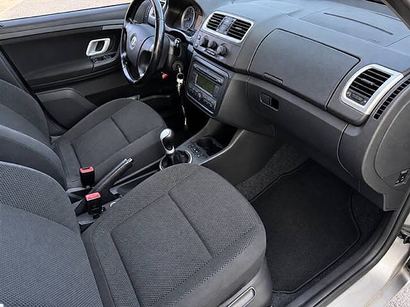 Skoda Fabia 9 of 12
