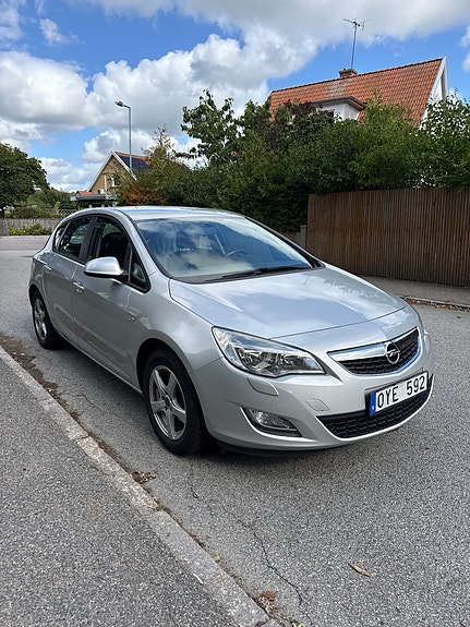 Opel Astra 5 of 7