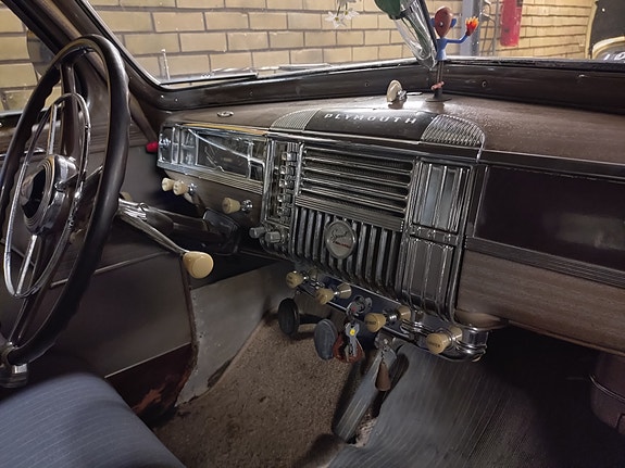 Plymouth De-Luxe 14 of 24