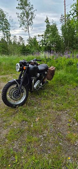 Triumph BONNEVILLE T120 3 of 7