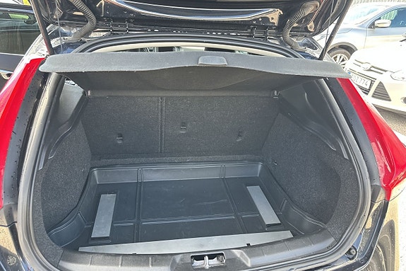 Volvo V40 22 of 23