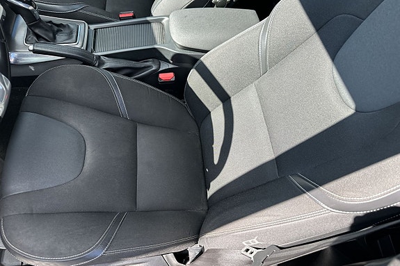 Volvo V40 21 of 23