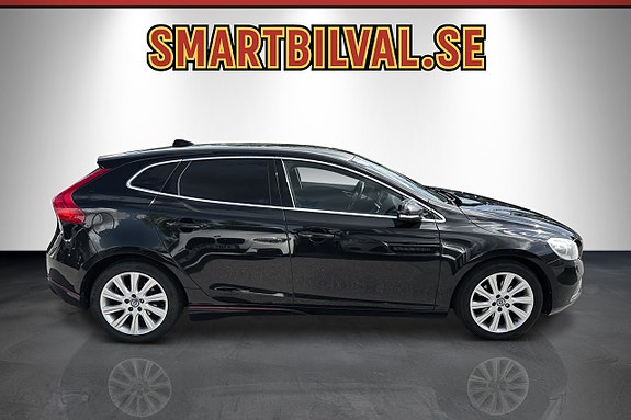 Volvo V40 3 of 23