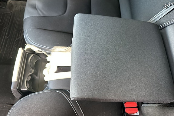 Volvo V40 18 of 23