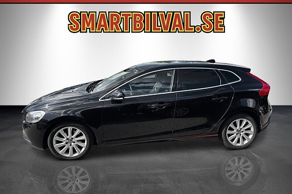 Volvo V40 7 of 23