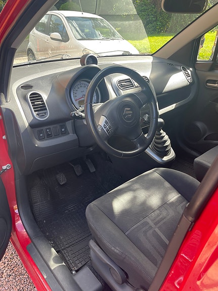 Suzuki Splash 7 of 14