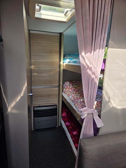 Adria Altea 552 PK 7 of 9