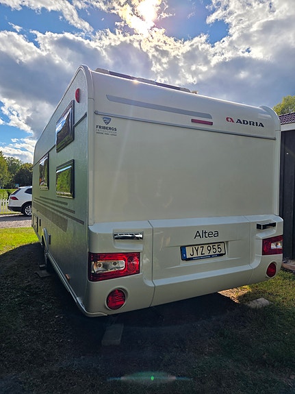 Adria Altea 552 PK 2 of 9