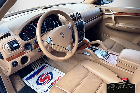 Porsche Cayenne S 17 of 25