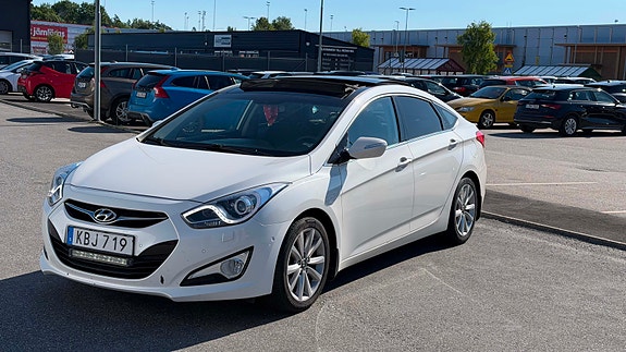 Hyundai i40 2 of 5